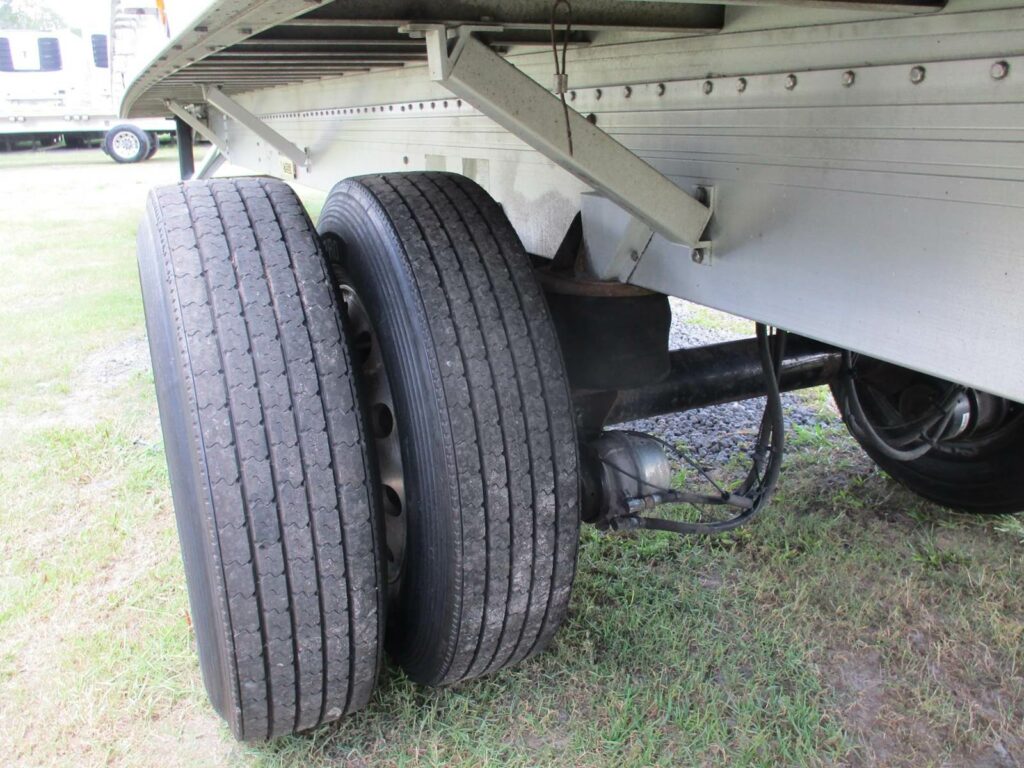 2014 Reitnouer 48X102 ALUMINUM SPREAD AXLE BIG BUBBA