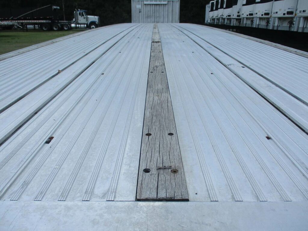 2014 Reitnouer 48X102 ALUMINUM SPREAD AXLE BIG BUBBA