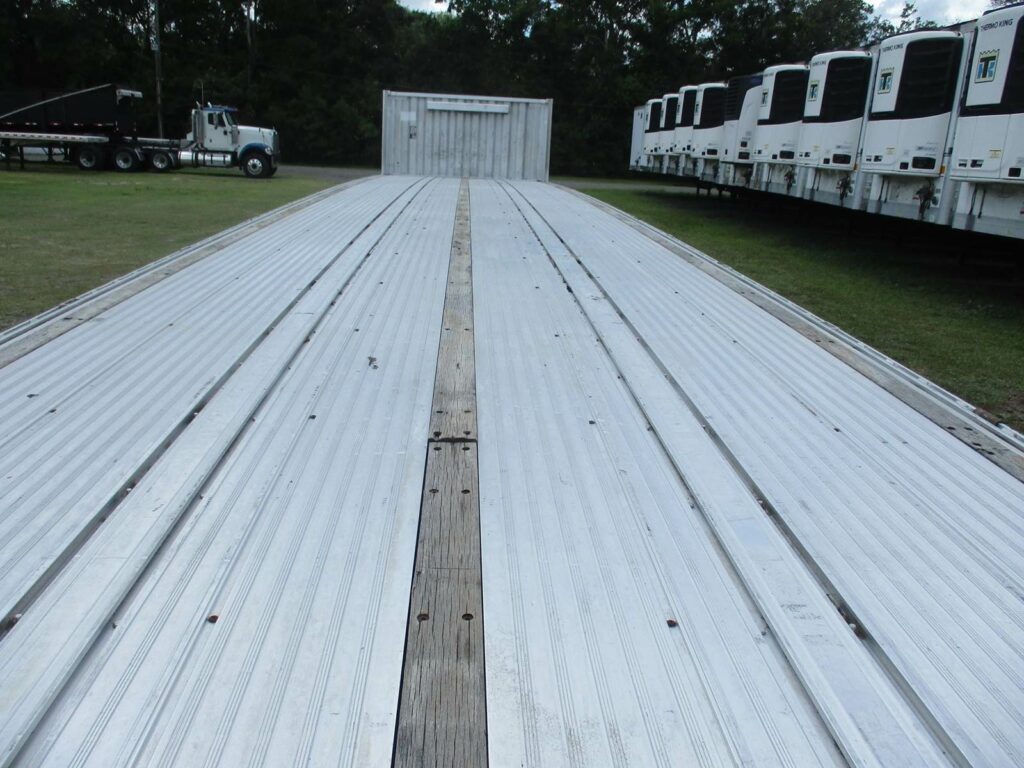 2014 Reitnouer 48X102 ALUMINUM SPREAD AXLE BIG BUBBA