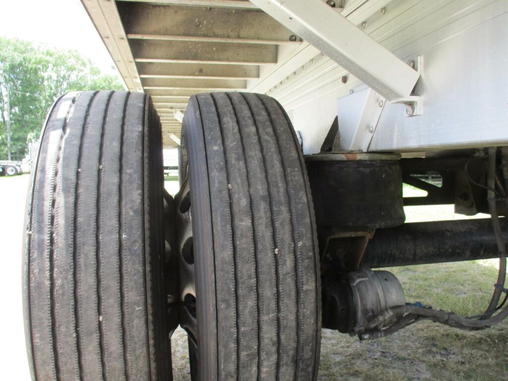 2014 Reitnouer 48X102 ALUMINUM SPREAD AXLE BIG BUBBA