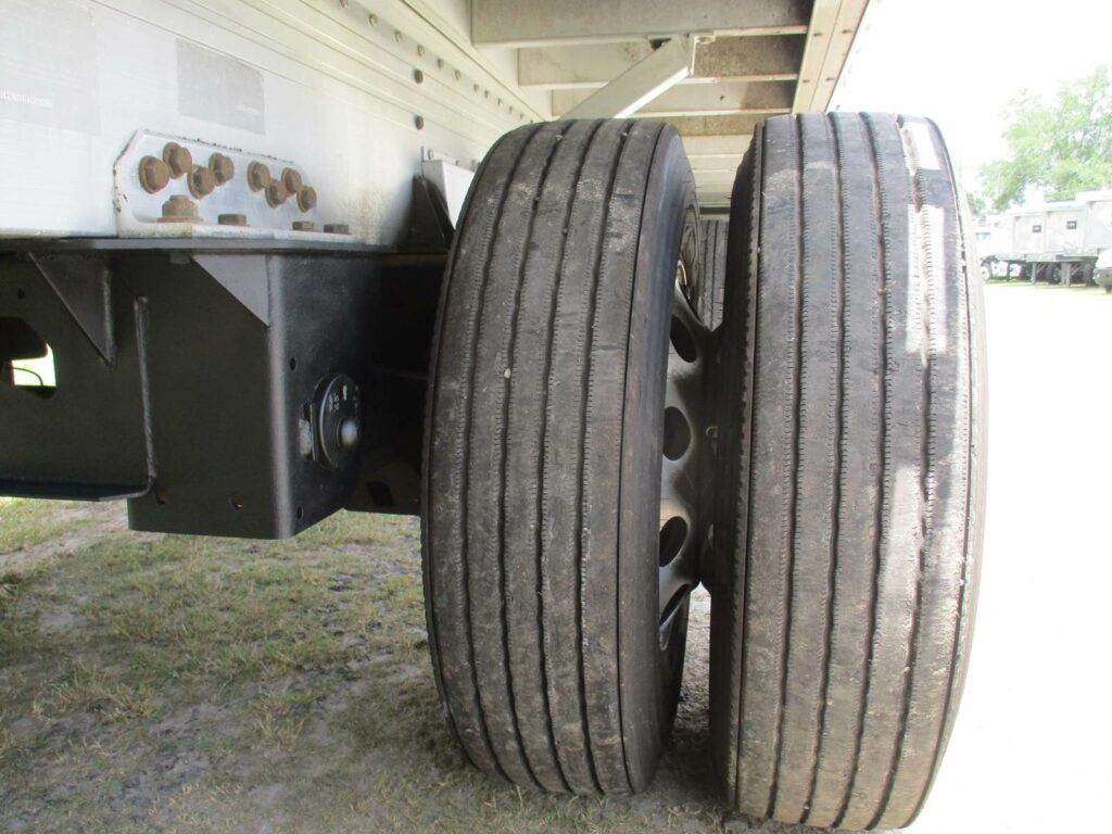 2014 Reitnouer 48X102 ALUMINUM SPREAD AXLE BIG BUBBA