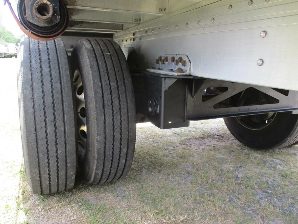 2014 Reitnouer 48X102 ALUMINUM SPREAD AXLE BIG BUBBA