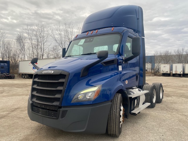 2021 Freightliner Day Cab