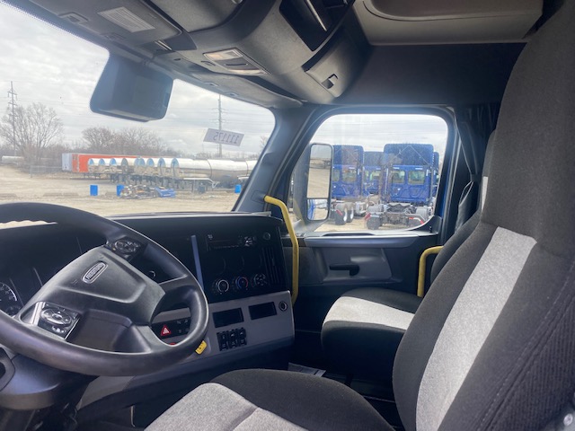 2021 Freightliner Sleeper