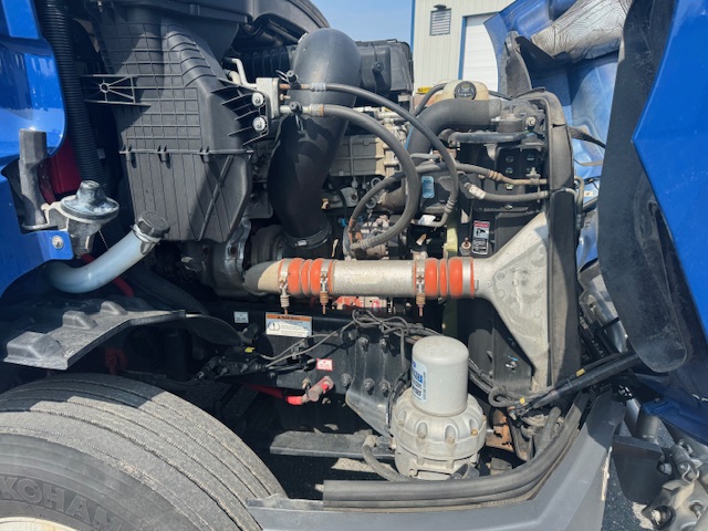 2021 Freightliner Day Cab