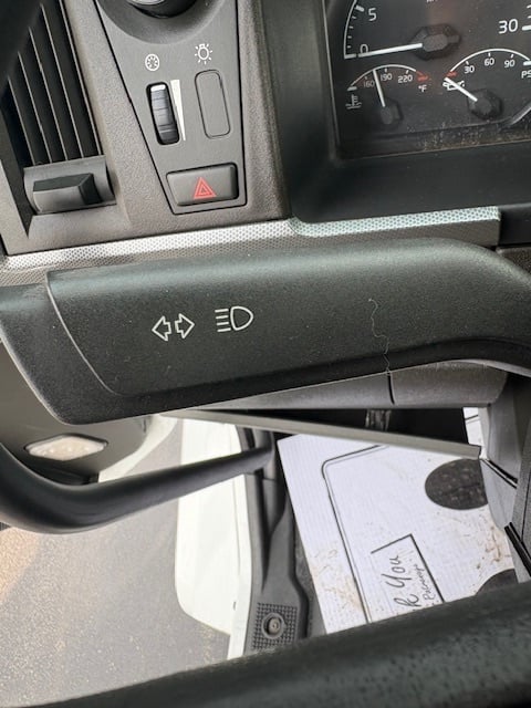 2020 Volvo VNL64T300