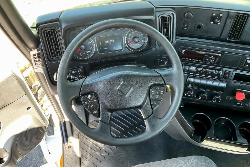 2020 CUM LT625 6×4 Day Cab