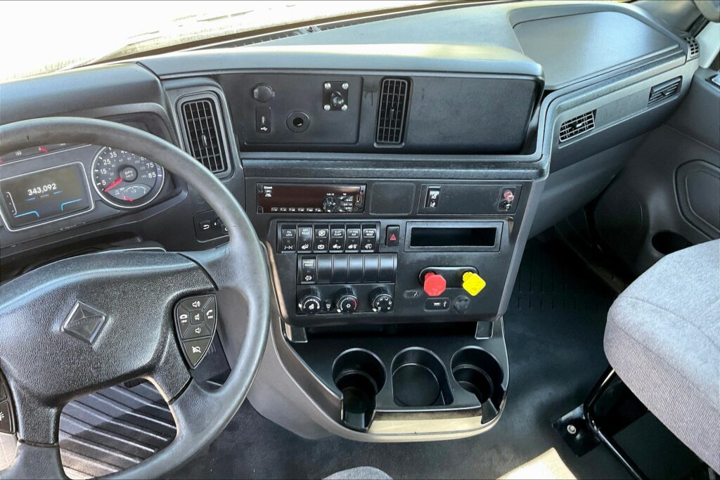 2020 CUM LT625 6×4 Day Cab