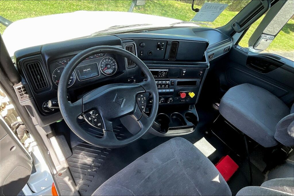 2020 CUM LT625 6×4 Day Cab