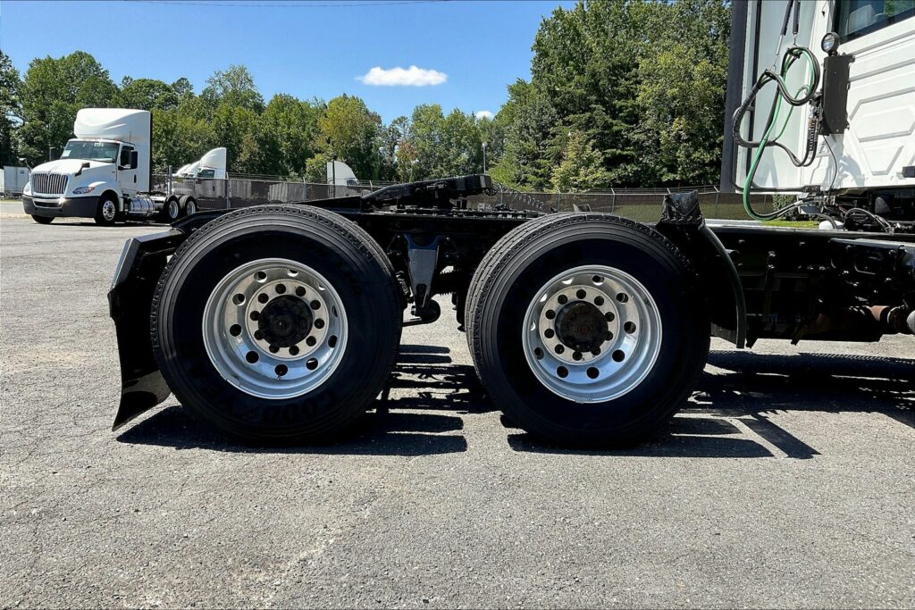 2020 CUM LT625 6×4 Day Cab