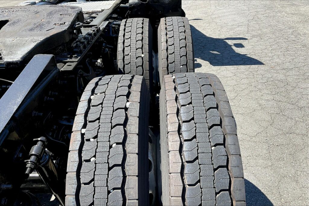 2020 CUM LT625 6×4 Day Cab