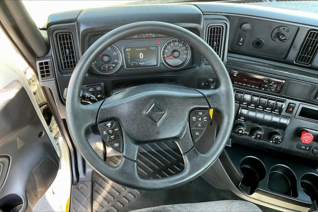 2020 CUM LT625 6×4 Day Cab