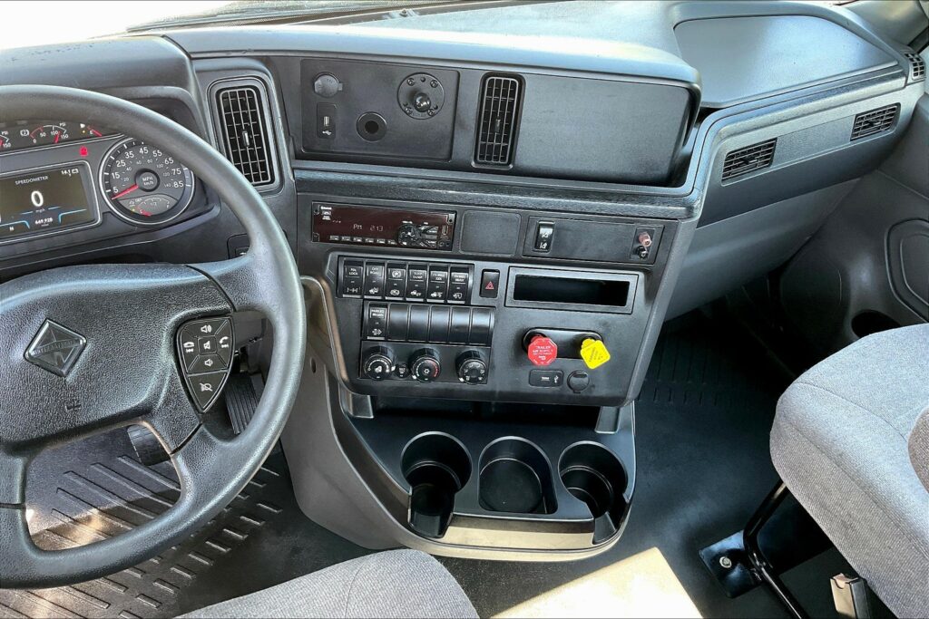 2020 CUM LT625 6×4 Day Cab