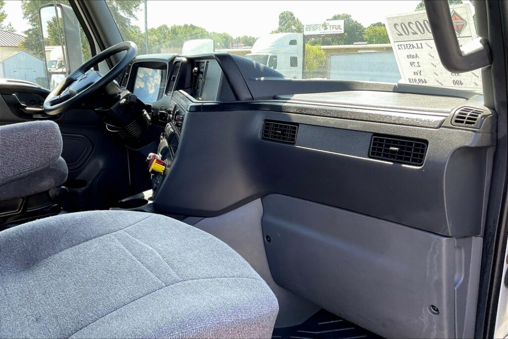 2020 CUM LT625 6×4 Day Cab