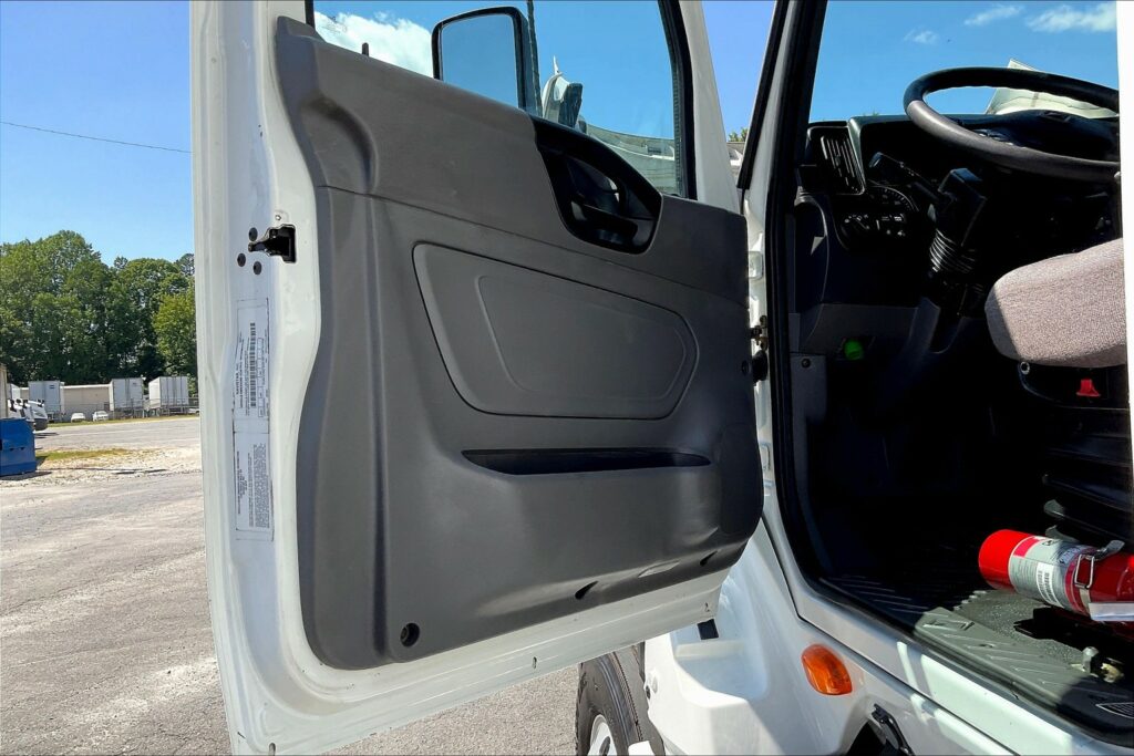 2020 CUM LT625 6×4 Day Cab