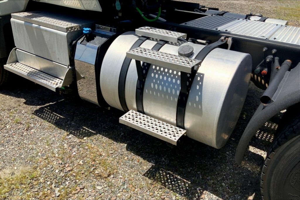 2019 INT LT625 6×4 Day Cab