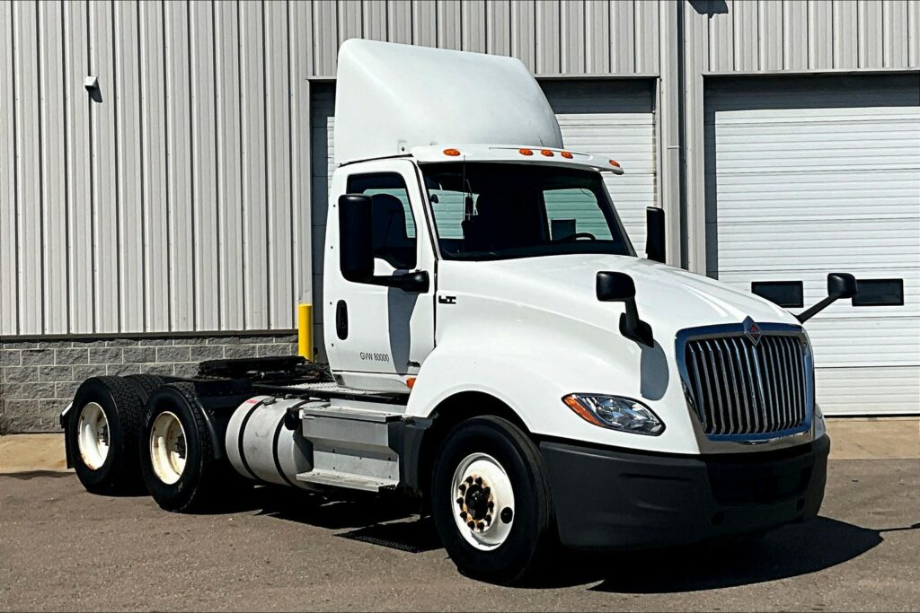 2019 INT LT625 6×4 Day Cab