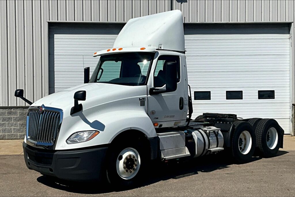 2019 INT LT625 6×4 Day Cab