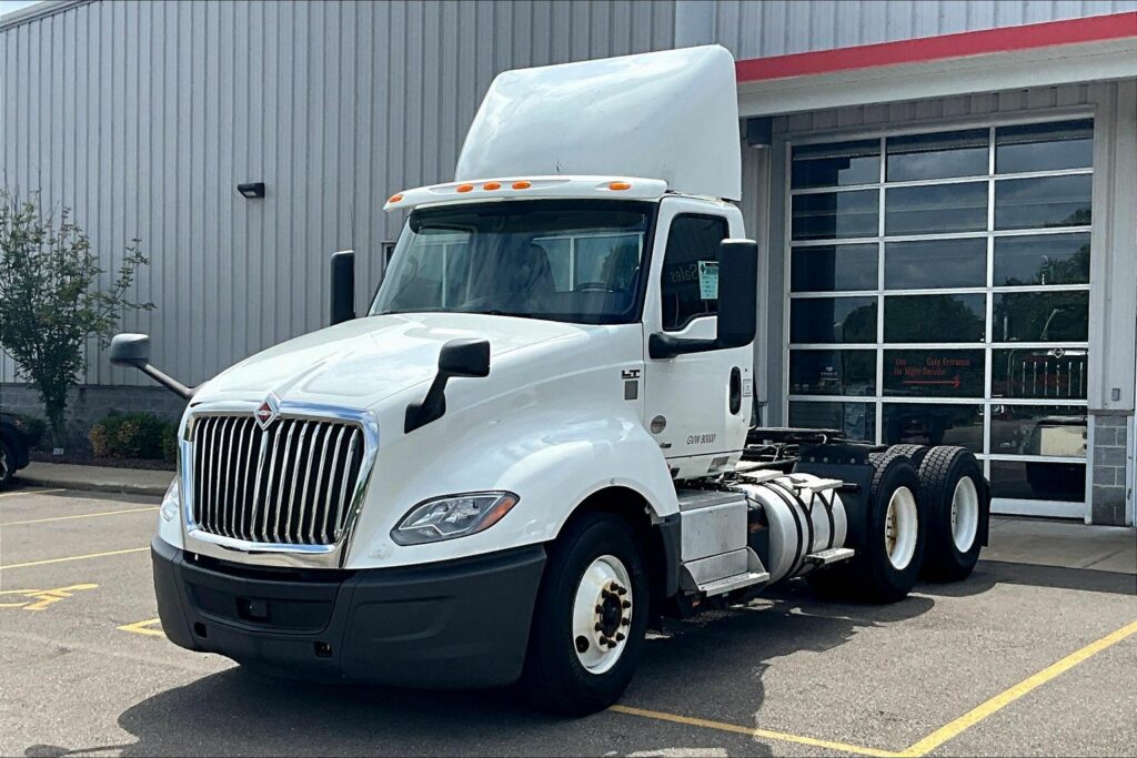 2019 INT LT625 6×4 Day Cab