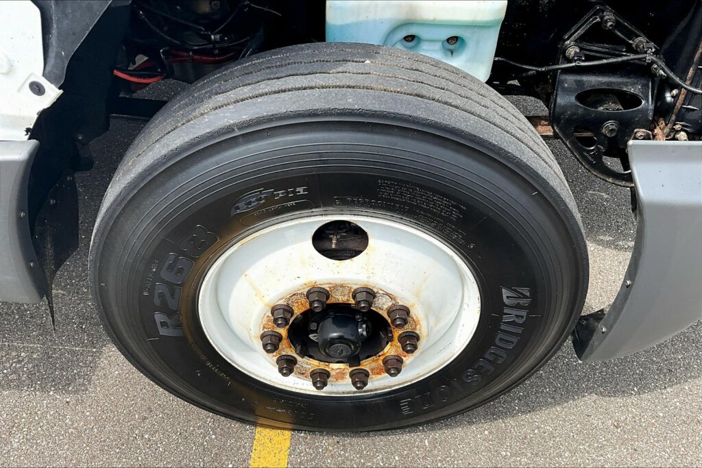 2019 INT LT625 6×4 Day Cab