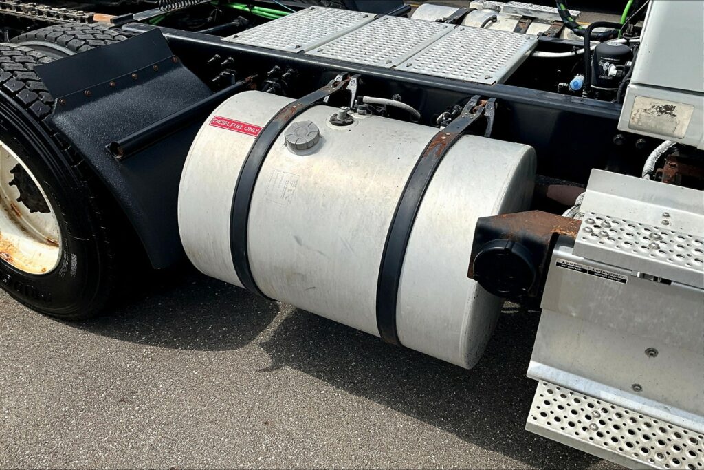 2019 INT LT625 6×4 Day Cab