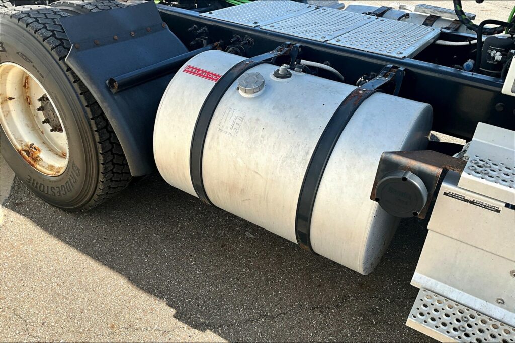 2019 INT LT625 6×4 Day Cab