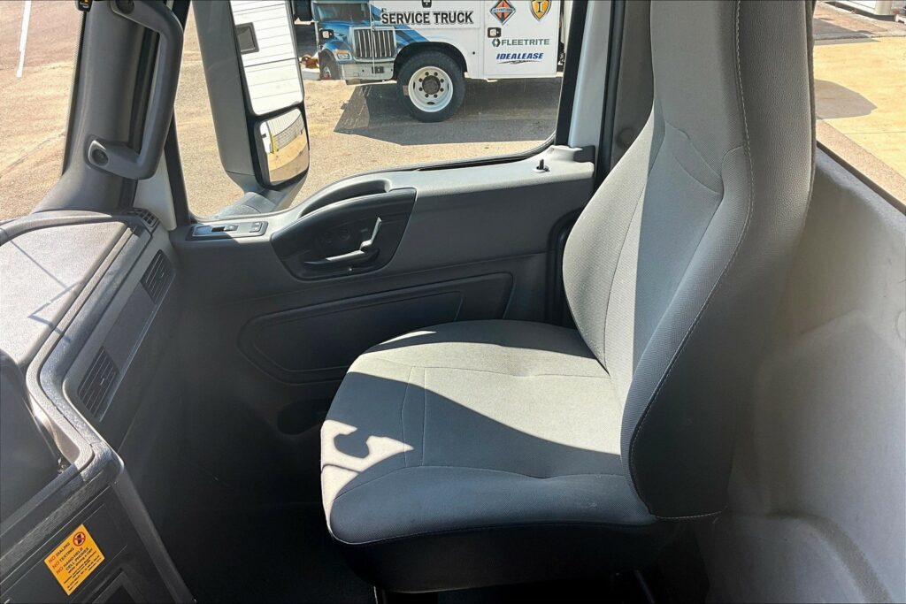 2019 INT LT625 6×4 Day Cab