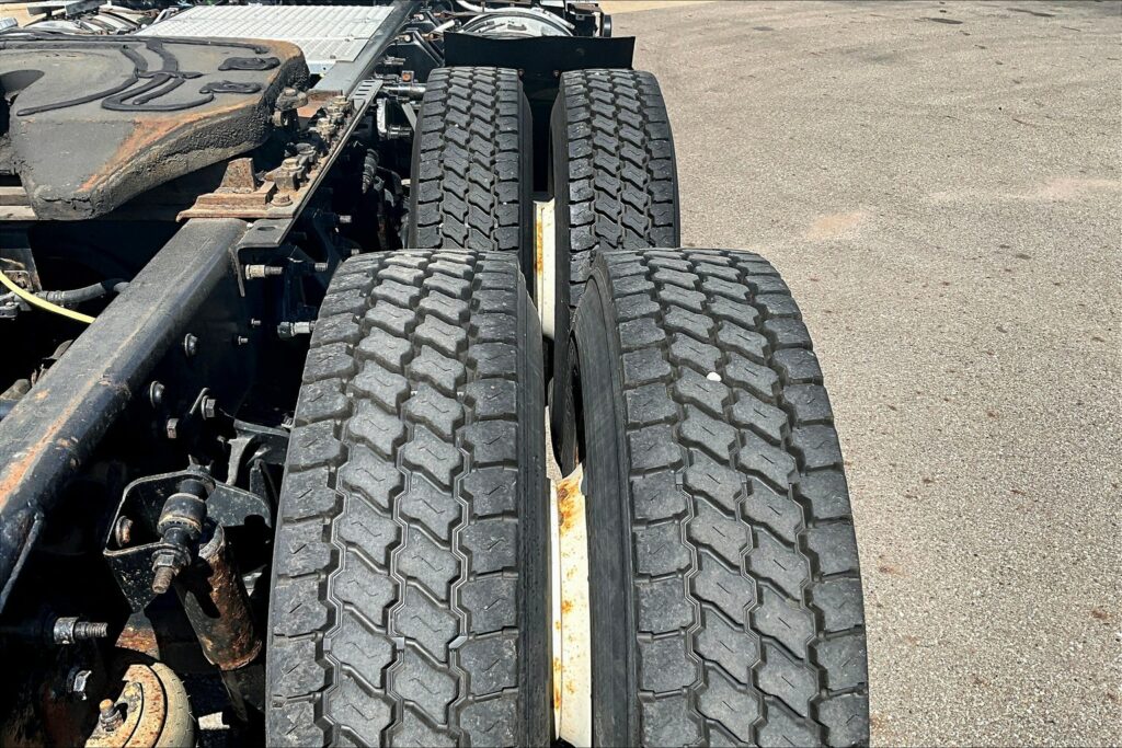 2019 INT LT625 6×4 Day Cab