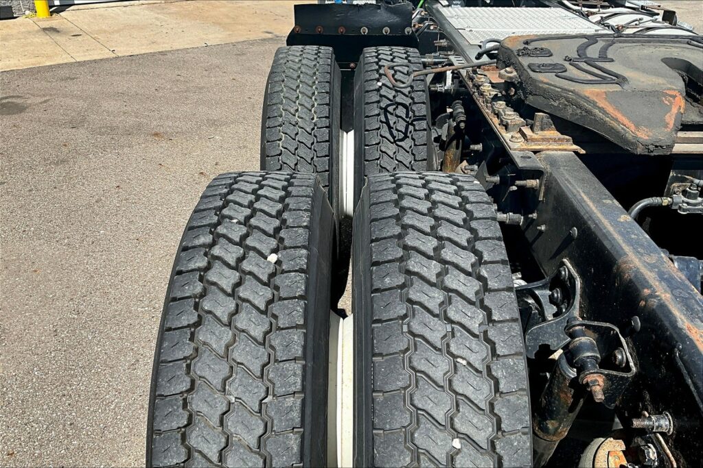 2019 INT LT625 6×4 Day Cab