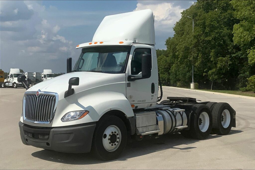 2019 INT LT625 6×4 Day Cab