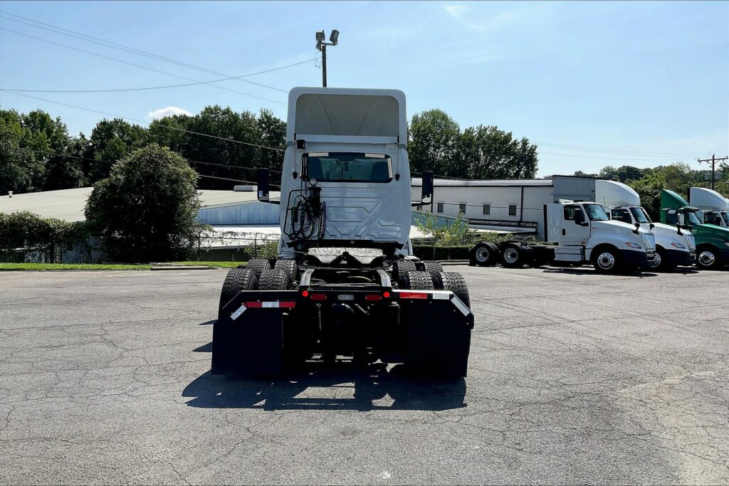 2019 INT LT625 6×4 Day Cab