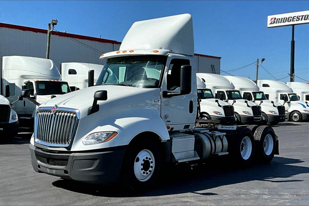 2019 INT LT625 6×4 Day Cab