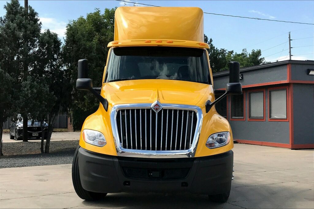 2019 INT LT625 6×4 Day Cab
