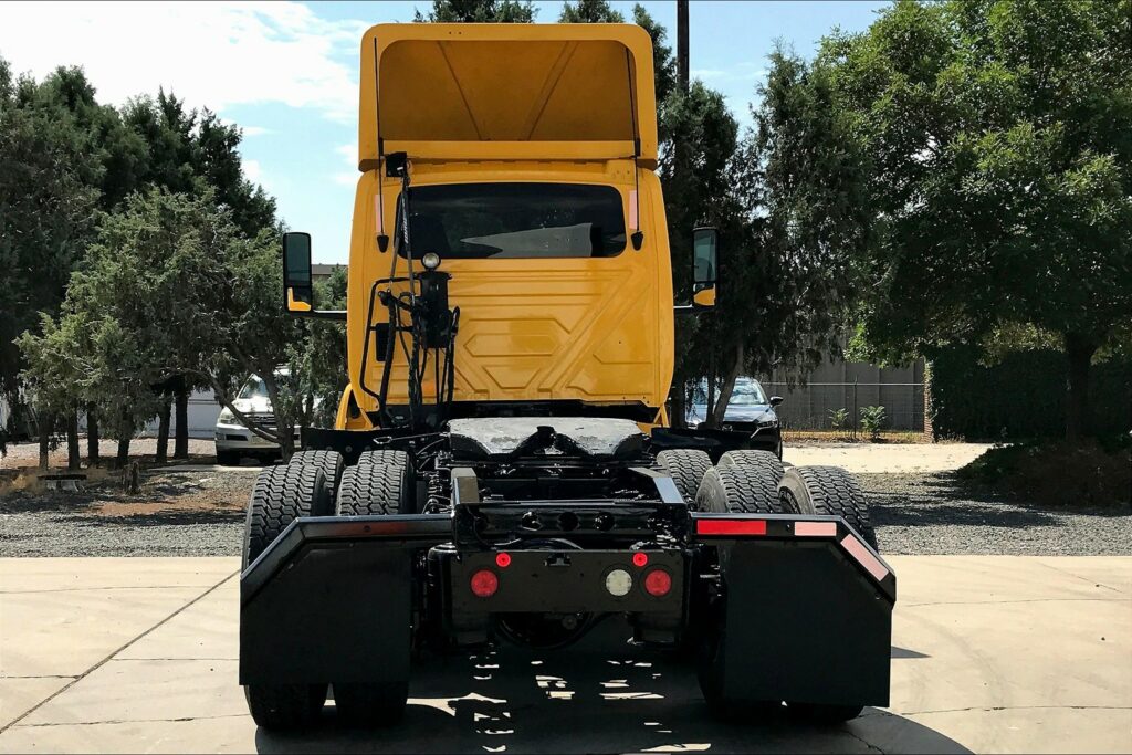 2019 INT LT625 6×4 Day Cab