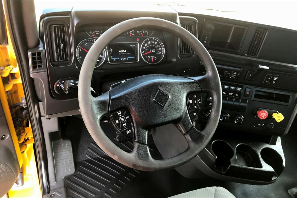 2019 INT LT625 6×4 Day Cab