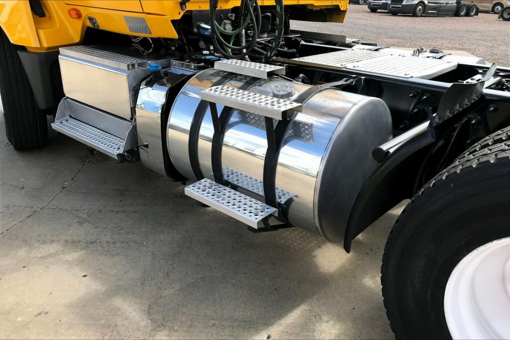 2019 INT LT625 6×4 Day Cab