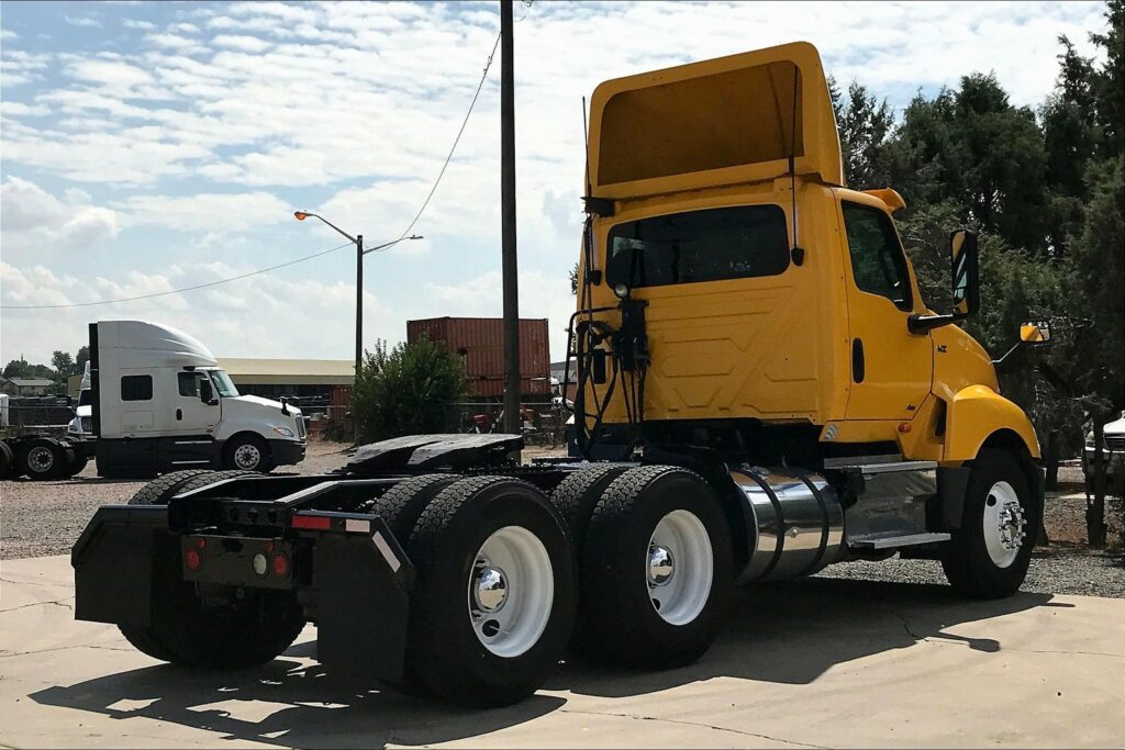 2019 INT LT625 6×4 Day Cab