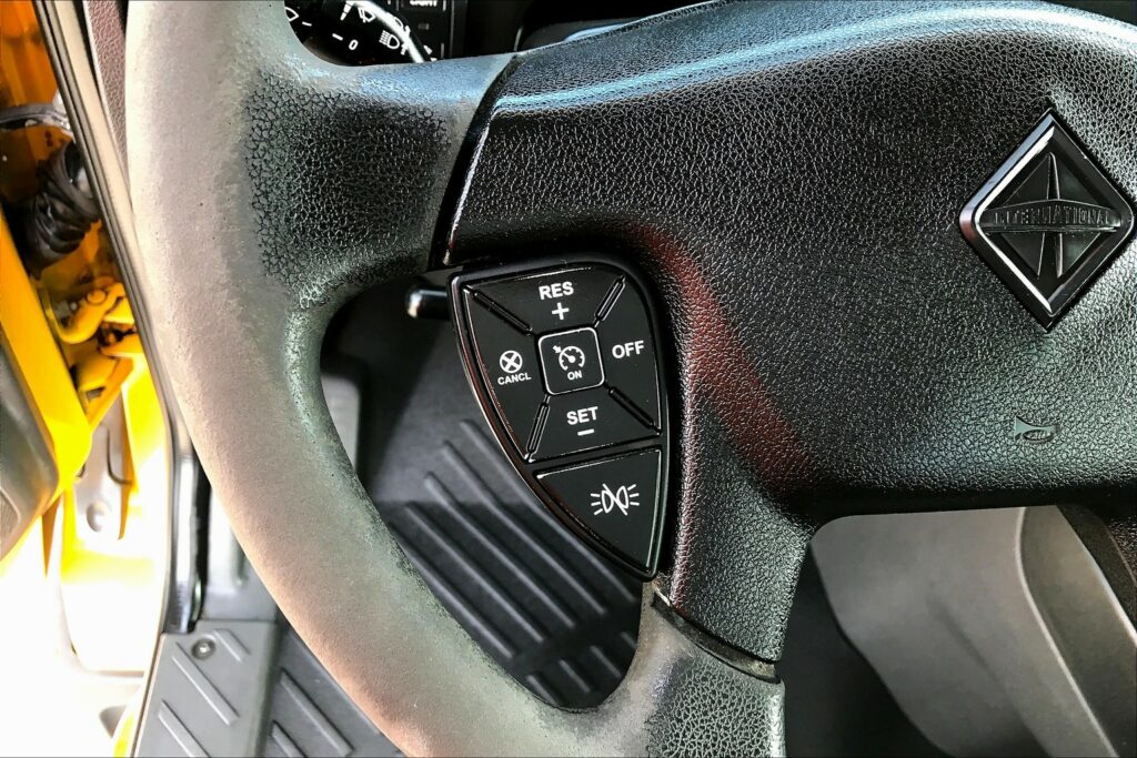 2019 INT LT625 6×4 Day Cab