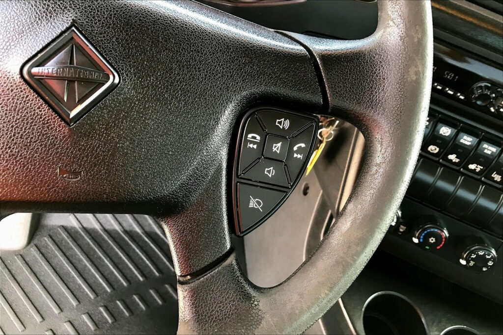 2019 INT LT625 6×4 Day Cab