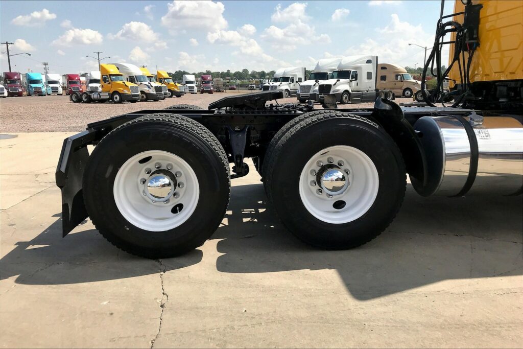 2019 INT LT625 6×4 Day Cab