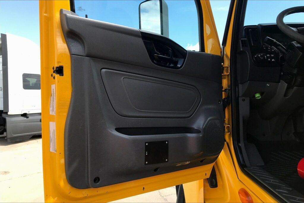 2019 INT LT625 6×4 Day Cab