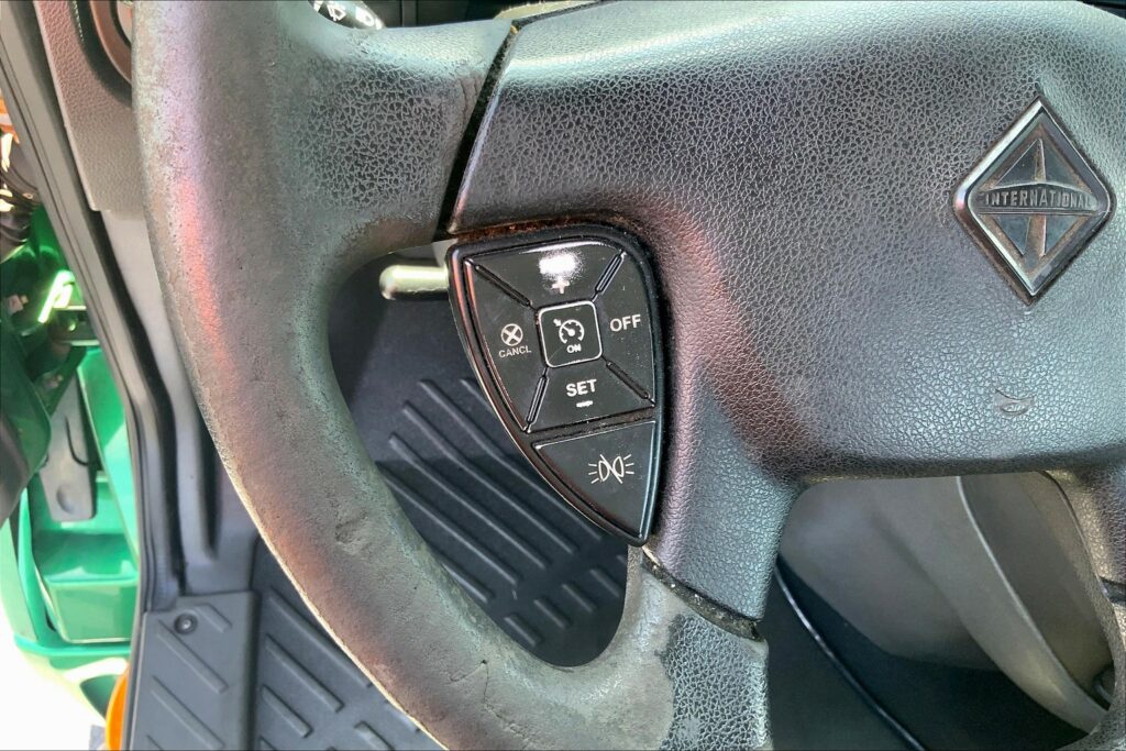 2020 INT LT625 6×4 Day Cab