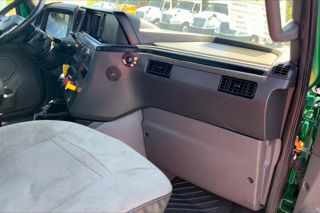 2020 INT LT625 6×4 Day Cab