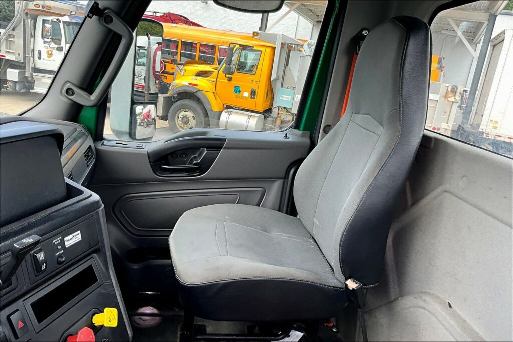 2020 INT LT625 6×4 Day Cab