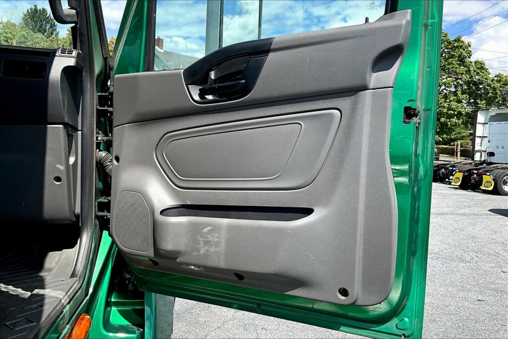 2020 INT LT625 6×4 Day Cab