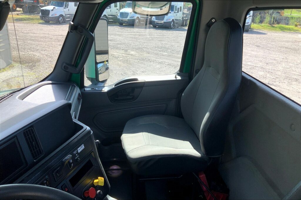 2020 INT LT625 6×4 Day Cab