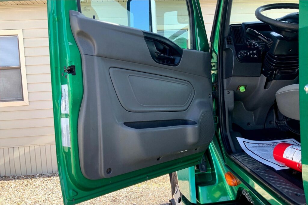 2020 INT LT625 6×4 Day Cab