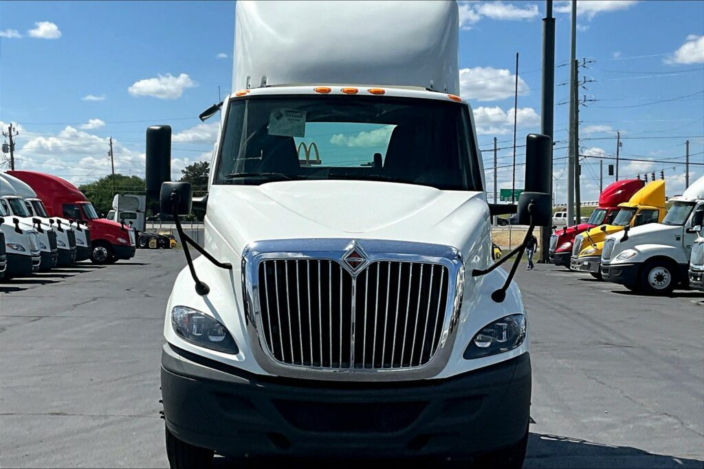 2019 INT RH613 6×4 Day Cab