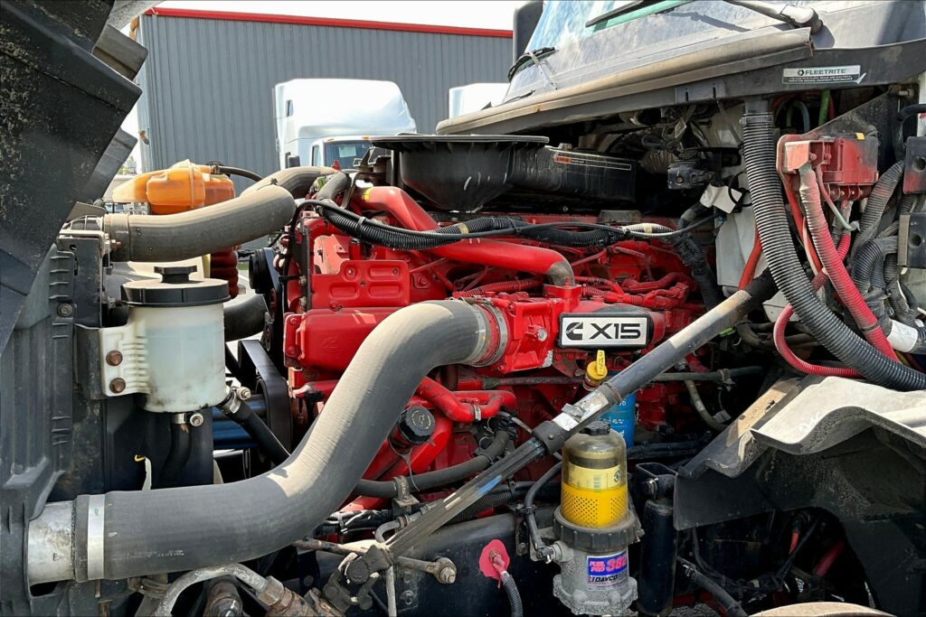 2021 CUM LT625 6×4 Day Cab