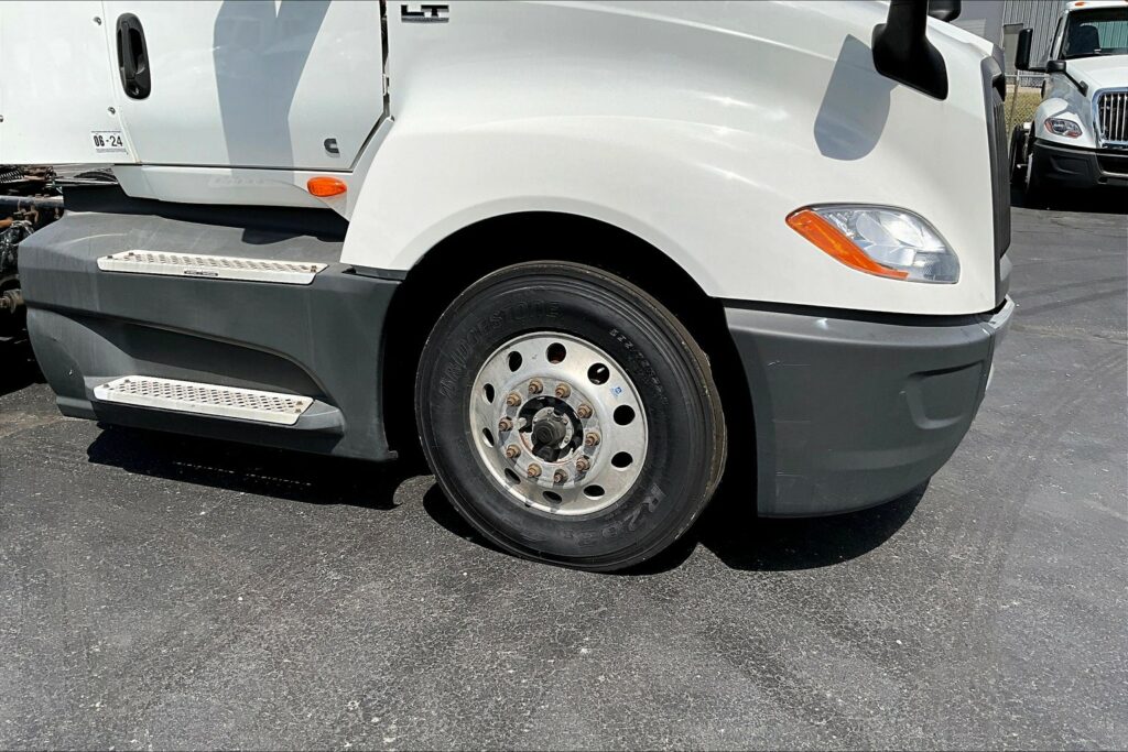 2021 CUM LT625 6×4 Day Cab